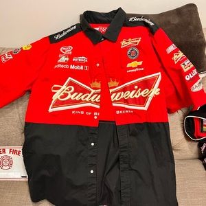 Men’s size lg Kevin Harvick Budweiser sprint cup pit button up